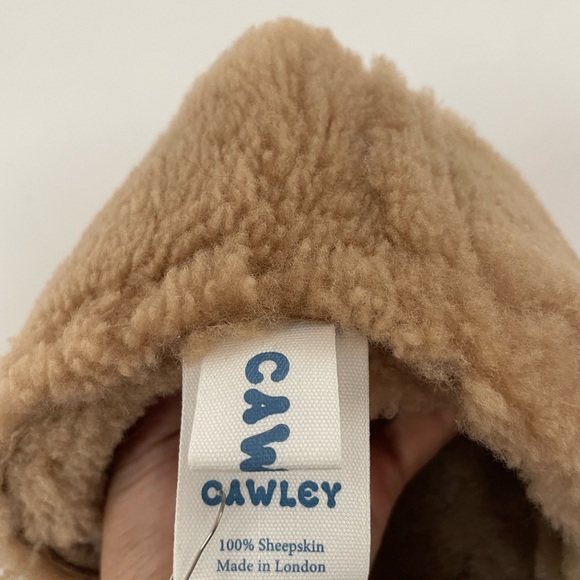 Crawley sheepskin Hat - Picture 4 of 4